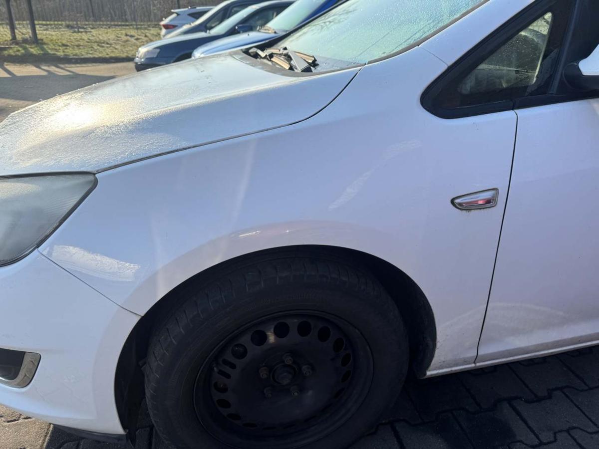 Opel Astra J Sports Tourer original Kotfl&uuml;gel vorn links Z40R Schneewei&szlig; Bj.2012